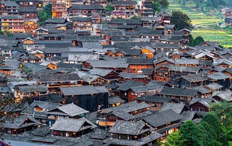 遂宁6种常见的外墙仿石漆施工工艺！